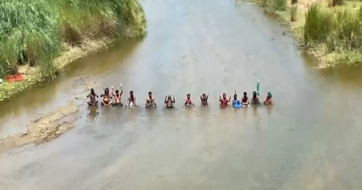 Tamil Nadu: Trichy farmers protest over Cauvery water dispute with Karnataka